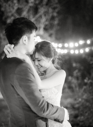 Intimate first dances under fairy lights